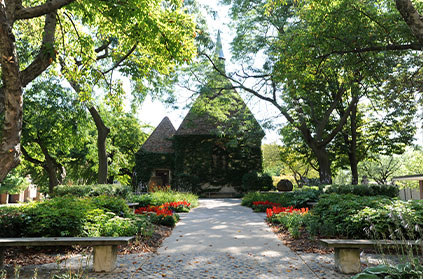 Photo of a building on campus. Link to Gifts of Life Insurance